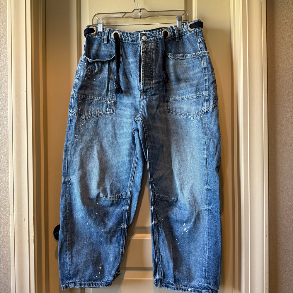 Free People barrel jeans; size 31